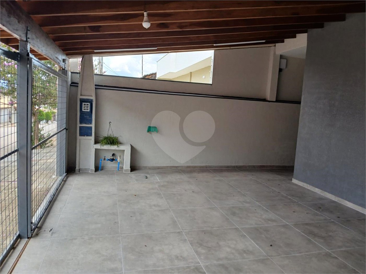 Casa de Vila à venda com 3 quartos, sendo 1 suíte, em Jardim Wanel Ville V, Sorocaba, SP