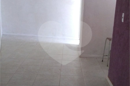Casa à venda com 3 quartos, sendo 1 suíte, em Vila Mariana, São Paulo, SP