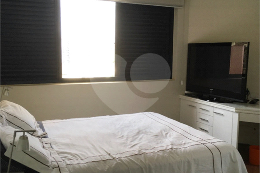 Apartamento à venda com 3 suítes em Tatuapé, São Paulo, SP