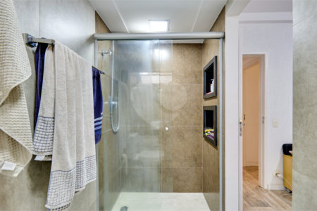 Apartamento à venda com 3 quartos, sendo 1 suíte, em Vila Olímpia, São Paulo, SP