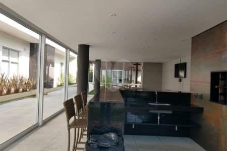 Apartamento à venda com 3 suítes em Vila Anastácio, São Paulo, SP