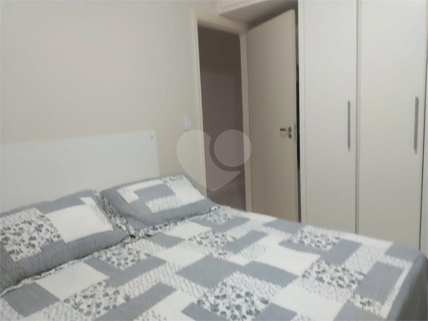 Casa à venda com 4 quartos, sendo 2 suítes, em Jardim Adalgisa, Araraquara, SP