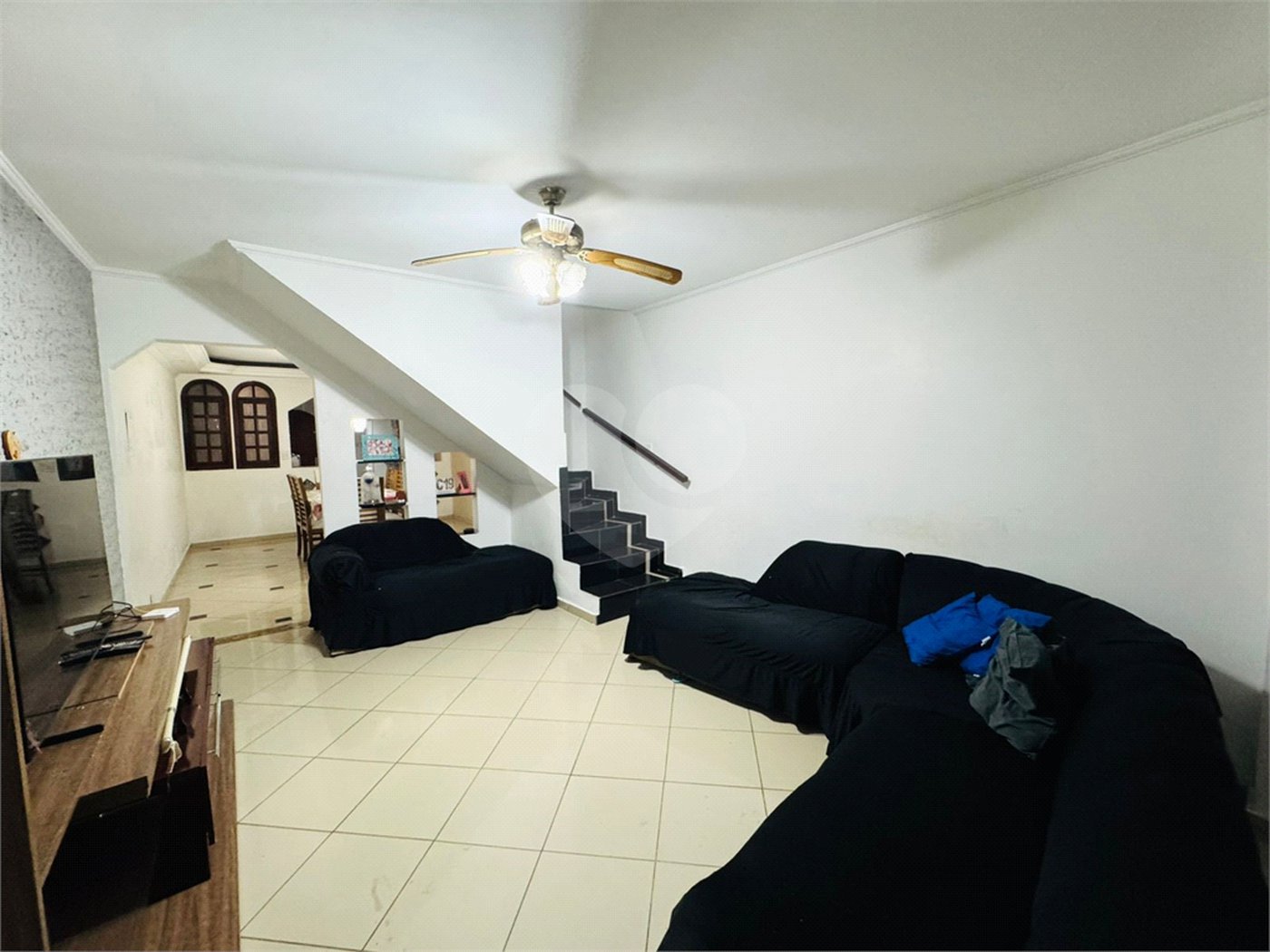 Casa à venda com 4 quartos, sendo 2 suítes, em Parque Santo Antônio, Guarulhos, SP