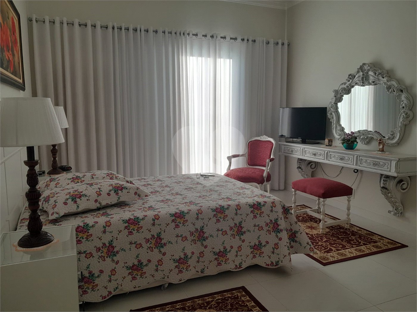 Casa à venda com 5 suítes no condomínio Ipe Velho, Vinhedo - SP