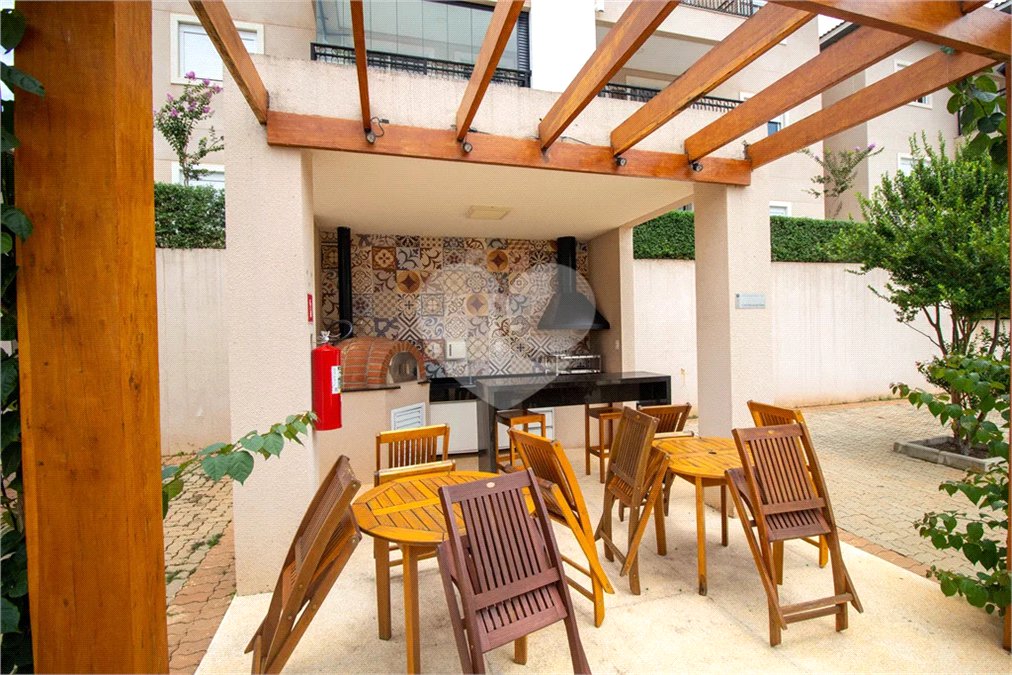 Apartamento à venda com 3 quartos, sendo 1 suíte, em Bairro do Cambará, São Roque, SP