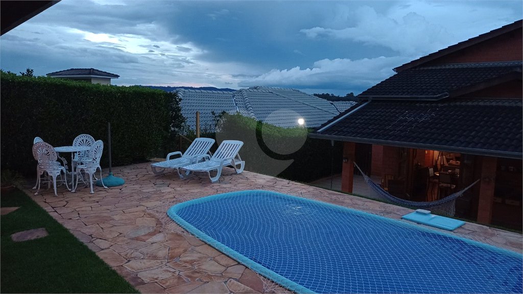 Casa à venda ou para alugar com 3 quartos, sendo 1 suíte, no condomínio Paysage Noble, Vargem Grande Paulista - SP