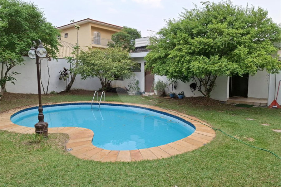 Casa à venda com 4 quartos, sendo 1 suíte, em Água Fria, São Paulo, SP