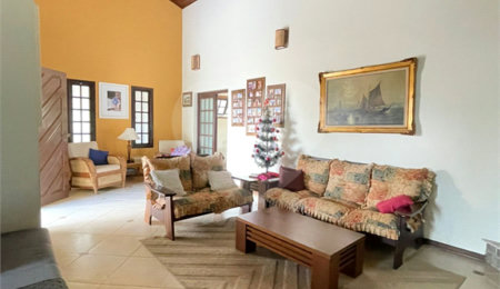 Casa à venda com 3 quartos, sendo 2 suítes, em Jardim do Lago, Bragança Paulista, SP