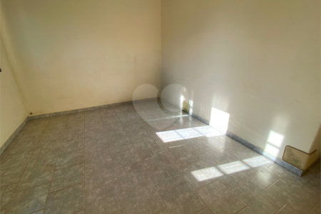 Casa à venda com 3 quartos, sendo 2 suítes, no Centro, Três Lagoas, MS