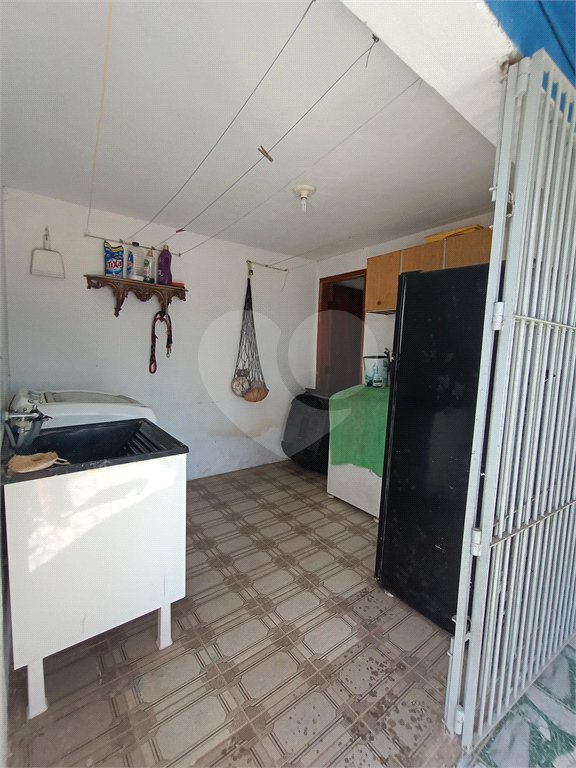 Casa à venda com 4 quartos, sendo 1 suíte, no condomínio Shangri-la, Atibaia - SP