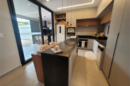 Casa à venda com 3 suítes no condomínio Piemonte, Indaiatuba - SP