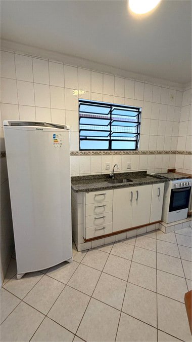 Apartamento para alugar com 2 quartos, sendo 1 suíte, em Jardim Vergueiro, Sorocaba, SP