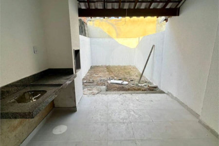 Casa à venda com 2 quartos em Campo Grande, Rio de Janeiro, RJ