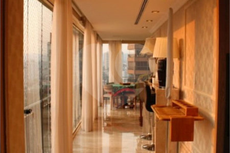 Apartamento à venda com 4 suítes em Santana, São Paulo, SP