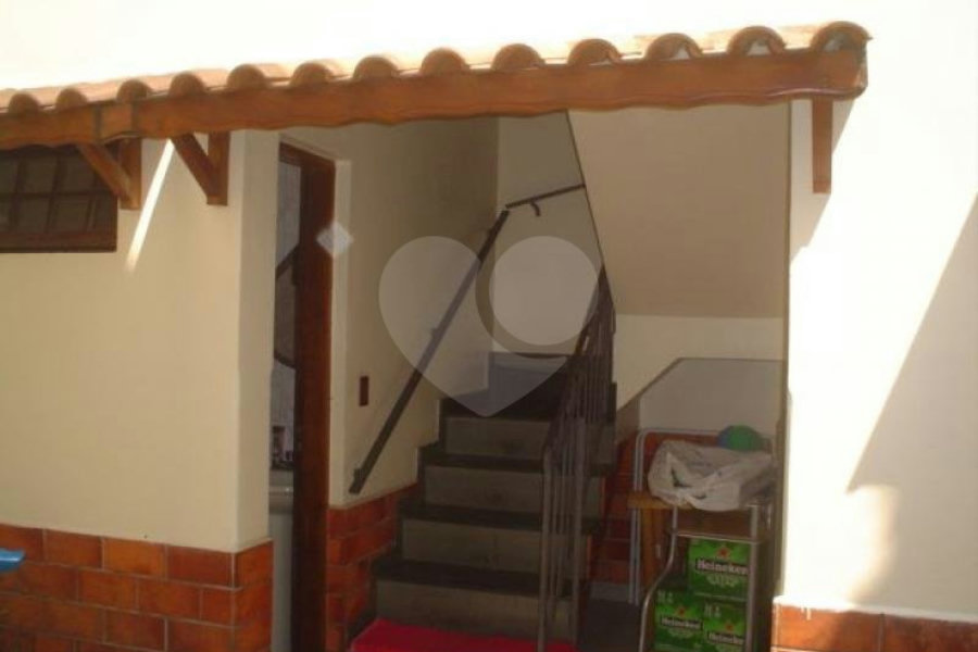Sobrado à venda com 3 quartos, sendo 1 suíte, em Parada Inglesa, São Paulo, SP
