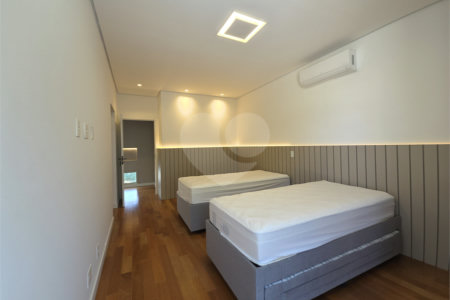 Casa à venda com 4 suítes no condomínio Fazenda Imperial, Sorocaba - SP
