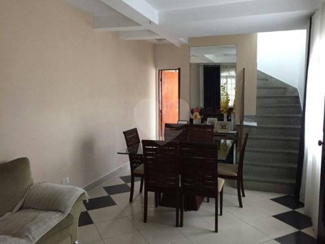 Sobrado à venda com 3 quartos, sendo 1 suíte,  em Tremembé, São Paulo, SP