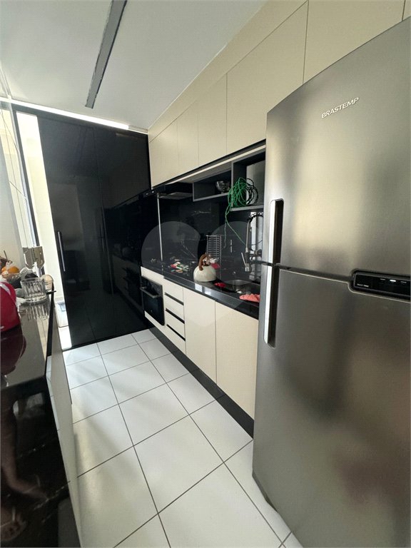 Apartamento à venda com 2 quartos, sendo 1 suíte,  em Jardim Flor da Montanha, Guarulhos, SP