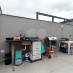 Casa à venda com 2 quartos, sendo 1 suíte, no condomínio Vloft, São Paulo - SP