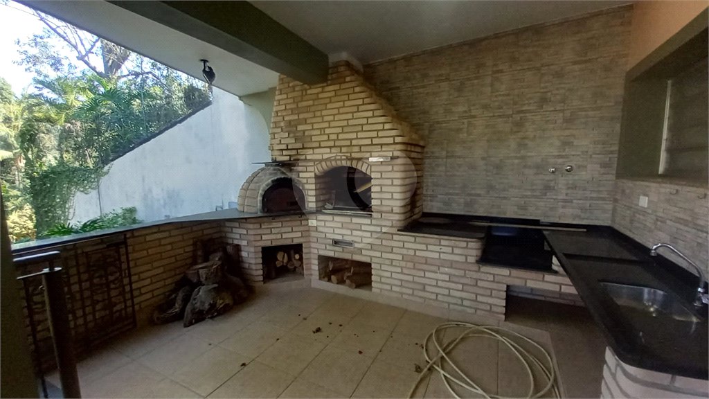 Sobrado à venda com 4 quartos, sendo 2 suítes, em Tremembé, São Paulo, SP