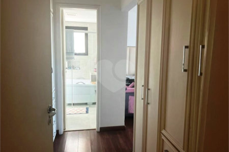 Apartamento à venda com 3 quartos, sendo 2 suítes,  em Fazenda Morumbi, São Paulo, SP