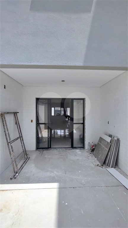 Sobrado à venda com 3 quartos, sendo 1 suíte, em Vila Granada, São Paulo, SP