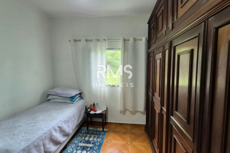 Casa à venda com 4 quartos, sendo 1 suíte,  em Villarejo Sopé da Serra (Vilarejo), Cabreúva, SP