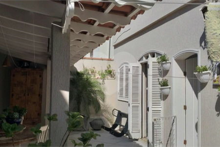Casa à venda com 4 quartos, sendo 3 suítes,  em Jardim Bonfiglioli, São Paulo, SP