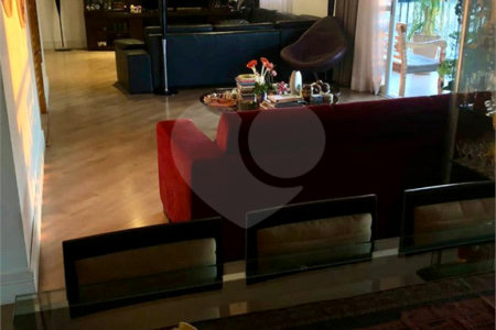 Apartamento à venda com 3 suítes em Mooca, São Paulo, SP