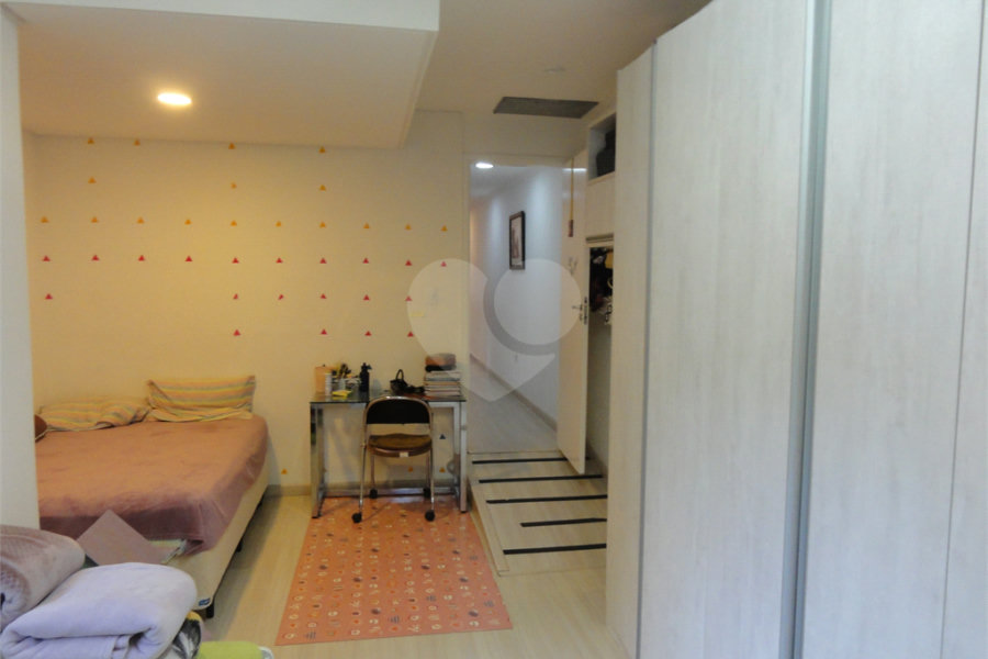 Sobrado à venda com 3 quartos, sendo 1 suíte, em Tremembé, São Paulo, SP