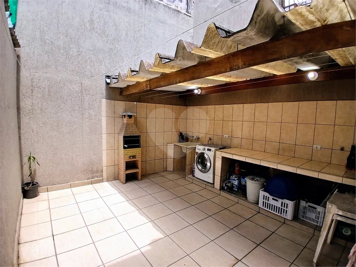 Sobrado à venda com 3 quartos, sendo 1 suíte,  em Tremembé, São Paulo, SP