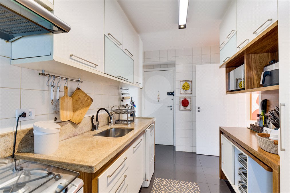 Apartamento à venda com 3 quartos, sendo 2 suítes,  em Jardim Marajoara, São Paulo, SP