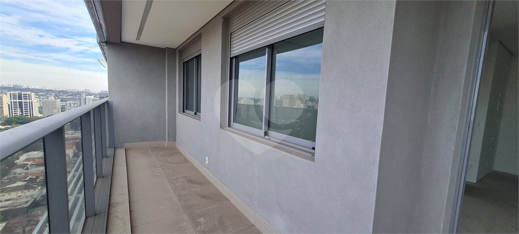 Apartamento à venda com 2 quartos, sendo 1 suíte,  em Pinheiros, São Paulo, SP