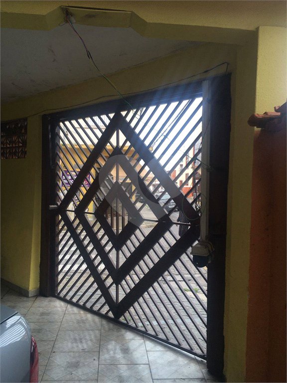 Casa à venda com 4 quartos em Calmon Viana, Poá, SP