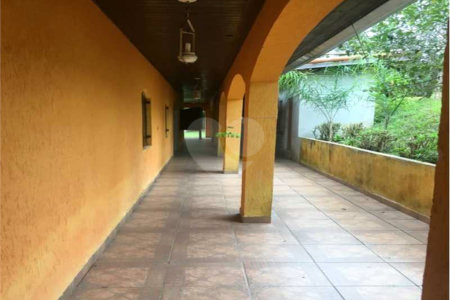 Sítio à venda com 5 quartos, sendo 4 suítes,  em Cocuera, Mogi das Cruzes, SP