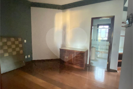 Casa à venda com 3 quartos, sendo 4 suítes,  no condomínio Estância Marambaia, Vinhedo - SP