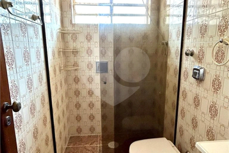 Casa à venda com 5 quartos, sendo 1 suíte, em Vila Mazzei, São Paulo, SP