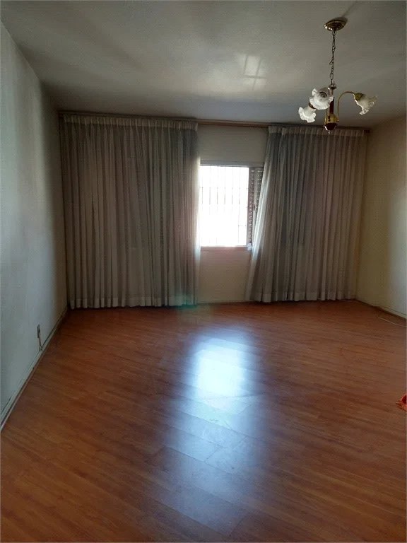 Casa à venda com 3 quartos, sendo 1 suíte, em Vila Madalena, São Paulo, SP