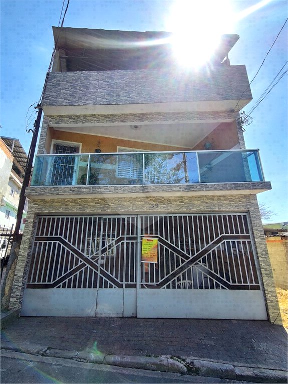 Sobrado à venda com 3 quartos em Tremembé, São Paulo, SP