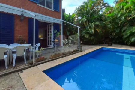 Casa à venda com 4 quartos, sendo 2 suítes,  em Jardim Botânico, Rio de Janeiro, RJ