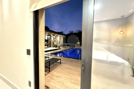 Casa à venda com 5 quartos, sendo 3 suítes, em Terras de Santa Cristina Xiii Setor Iate, Paranapanema, SP