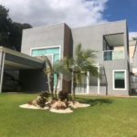 Casa à venda com 3 suítes no condomínio Parque das Graças, Atibaia - SP