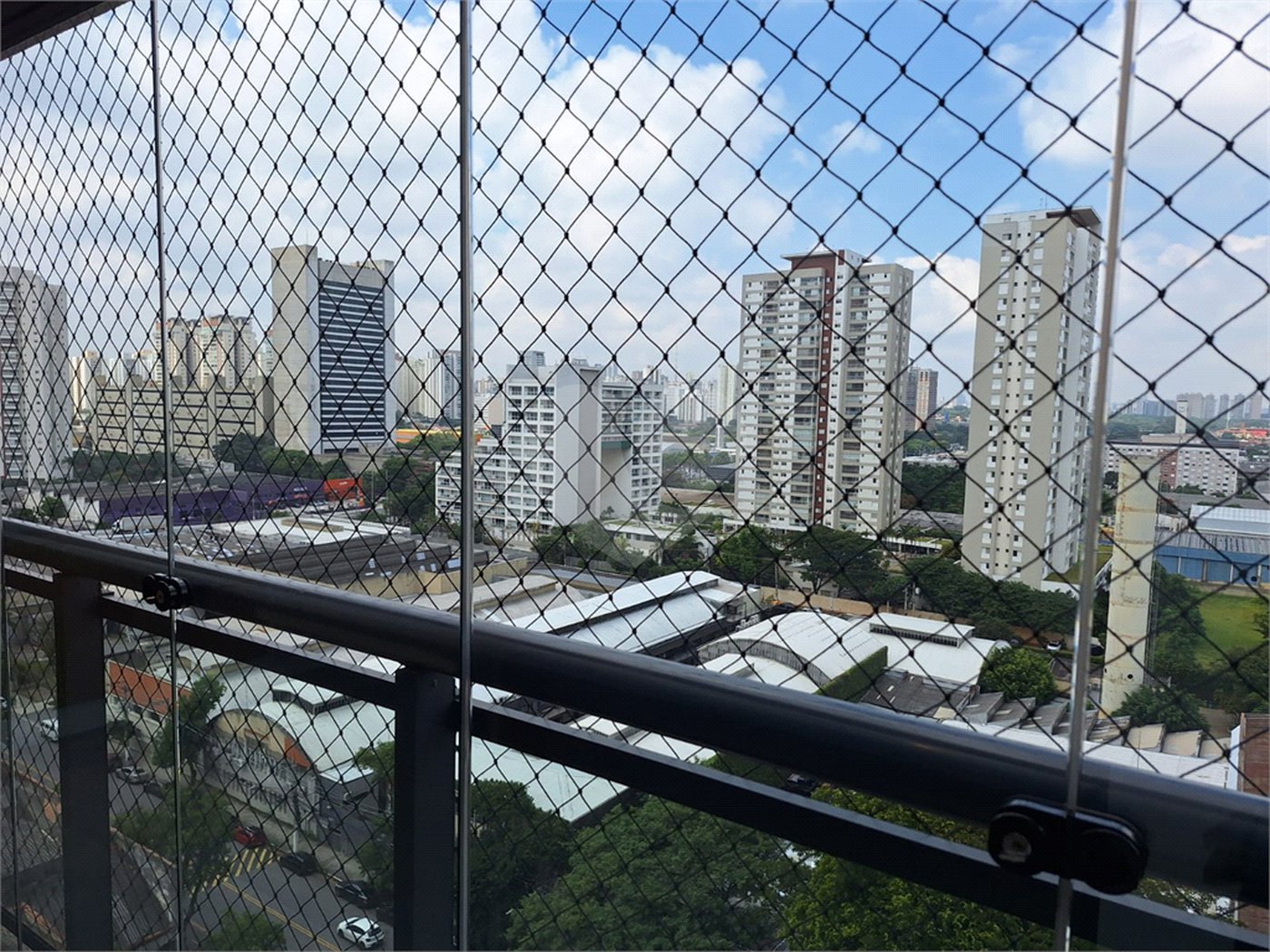 Apartamento à venda com 2 quartos, sendo 1 suíte,  em Vila Leopoldina, São Paulo, SP