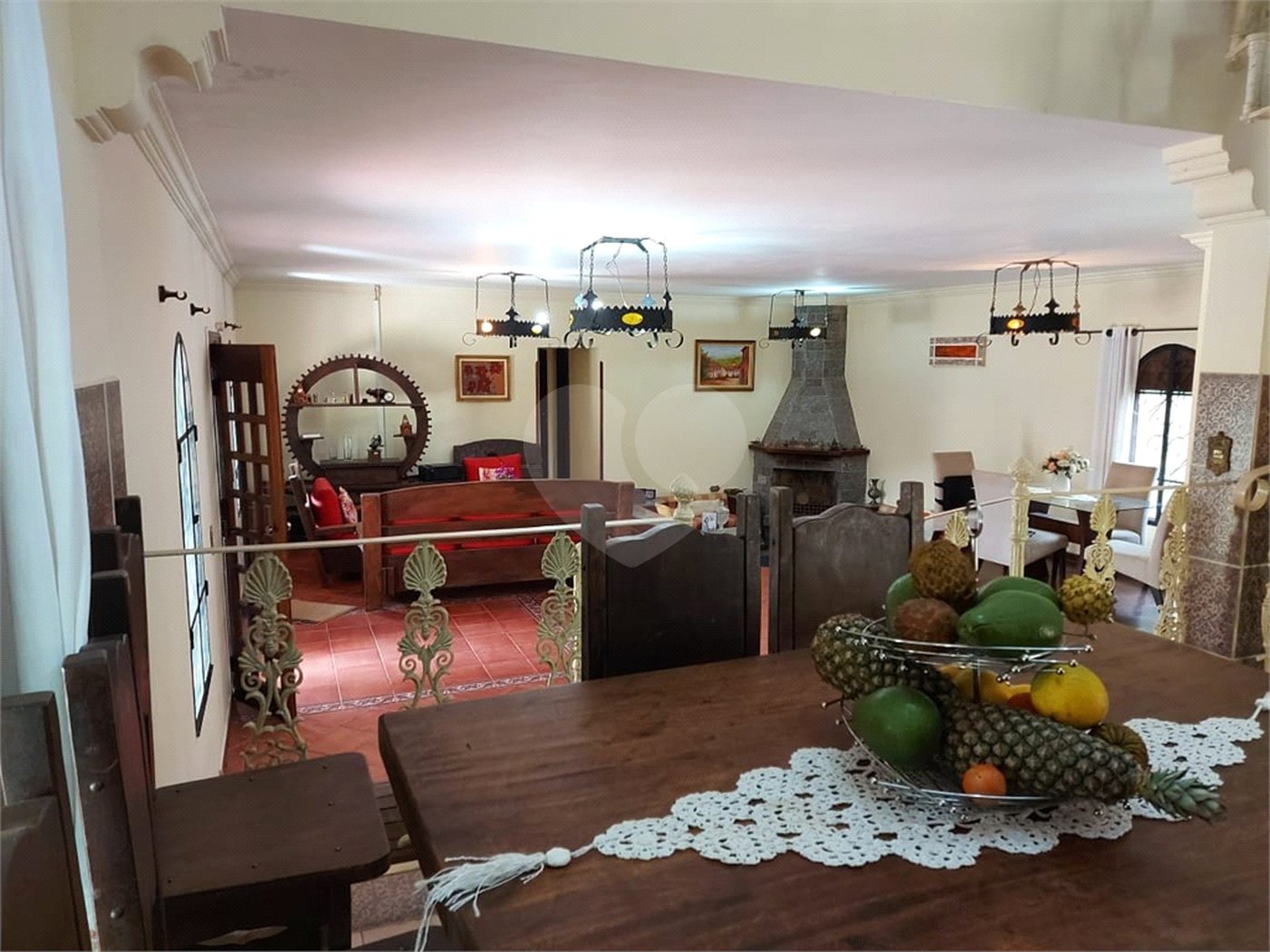Casa à venda ou para alugar com 5 quartos, sendo 2 suítes, no condomínio Restinga Verde, São Roque - SP