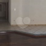Sobrado à venda com 6 quartos, sendo 3 suítes, em Jardim Refúgio, Sorocaba, SP