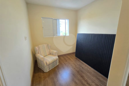 Casa à venda com 4 quartos, sendo 2 suítes,  em Vila Nastri, Itapetininga, SP