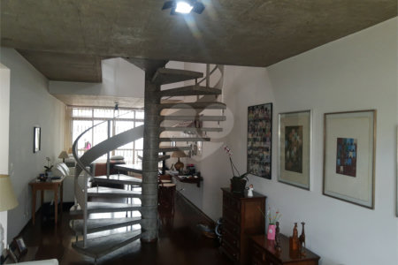 Casa de Vila à venda com 3 quartos, sendo 1 suíte,  em Indianópolis, São Paulo, SP