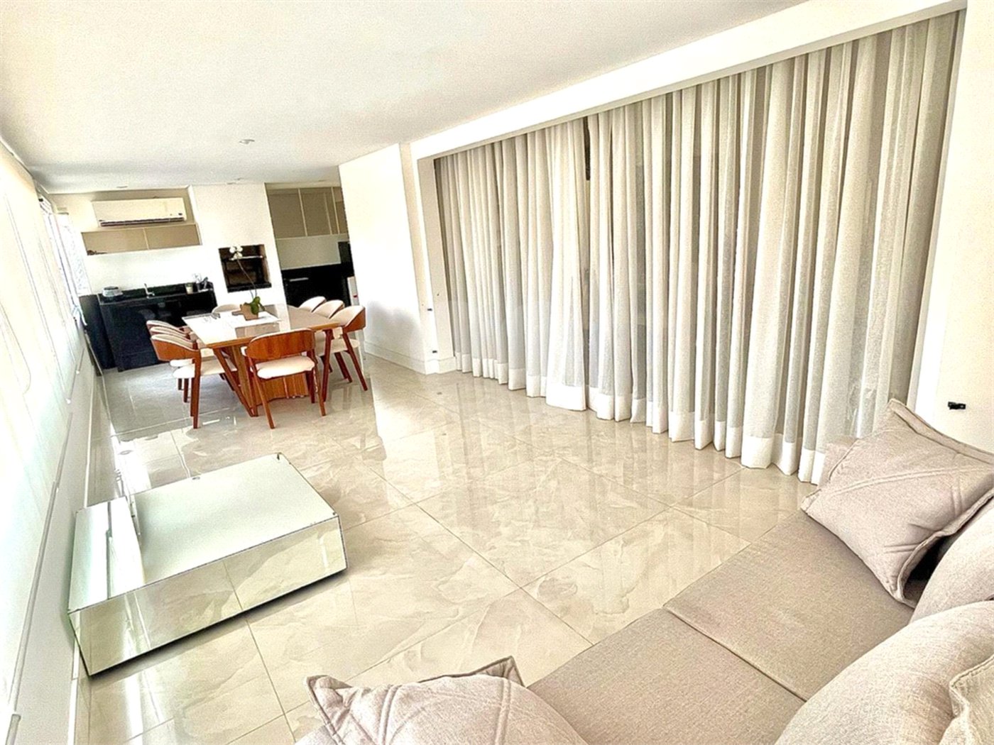 Apartamento à venda com 3 suítes em Vila Romana, São Paulo, SP