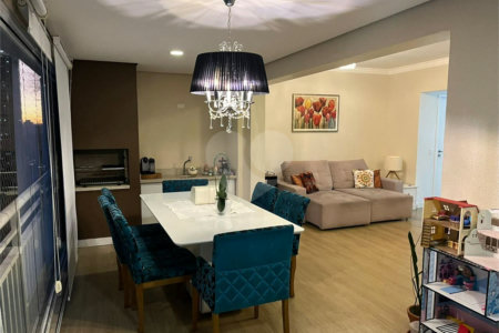 Apartamento à venda com 3 quartos, sendo 2 suítes, em Tatuapé, São Paulo, SP