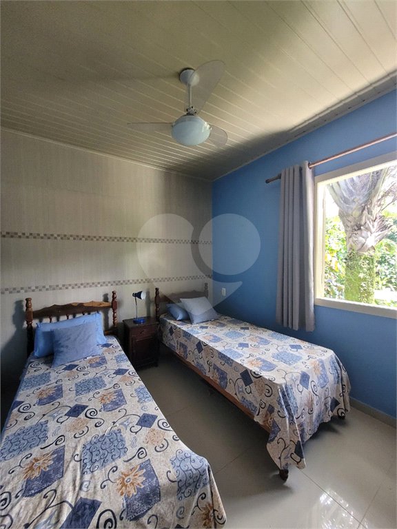 Casa à venda com 4 quartos, sendo 2 suítes, no Centro, Santa Cruz Cabrália, BA